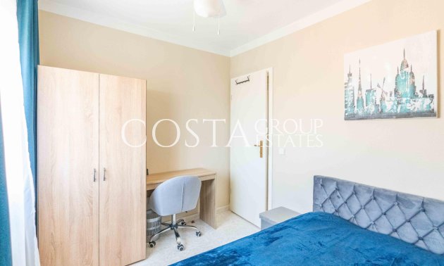 Herverkoop - Villa -
Orihuela Costa - Punta Prima