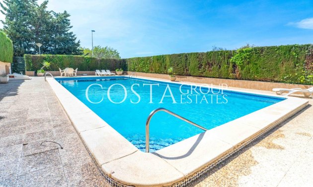 Herverkoop - Villa -
Orihuela Costa - Punta Prima