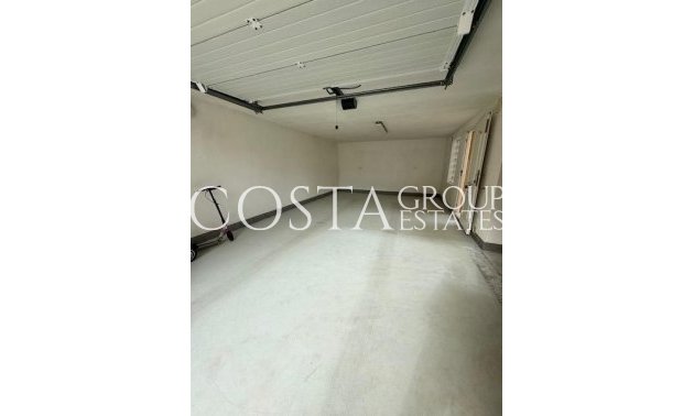 Resale - House -
Orihuela Costa