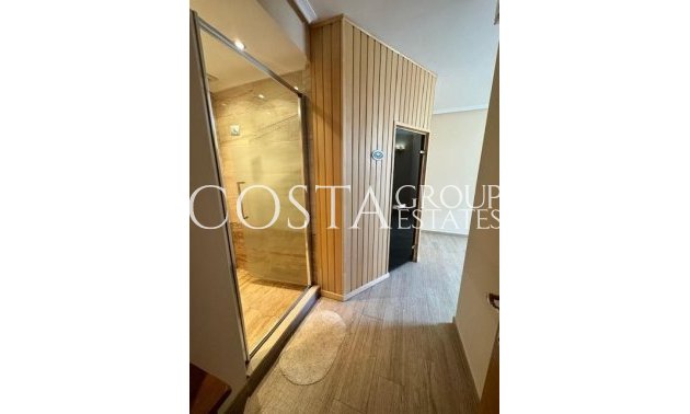 Resale - House -
Orihuela Costa