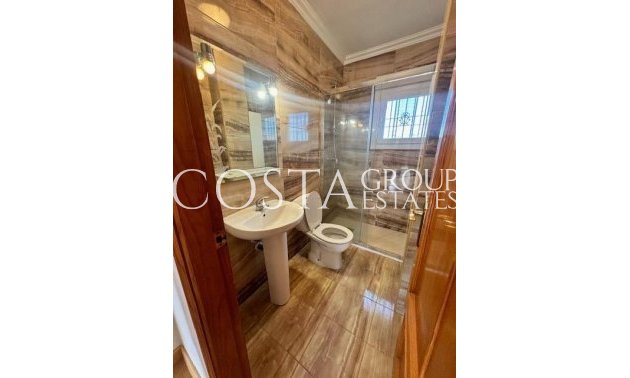 Resale - House -
Orihuela Costa