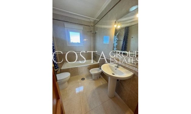 Resale - House -
Orihuela Costa