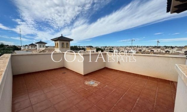 Resale - House -
Orihuela Costa