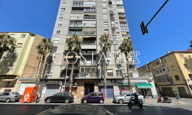 Revente - Apartments -
Alicante - Alicante Centro