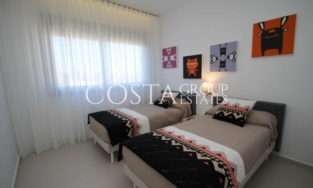 Herverkoop - Huis -
Orihuela Costa