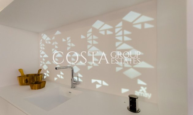 Herverkoop - Huis -
Orihuela Costa