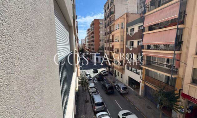 Herverkoop - Apartments -
Alicante - Alicante Centro
