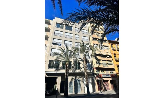 Herverkoop - Apartments -
Alicante - Alicante Centro