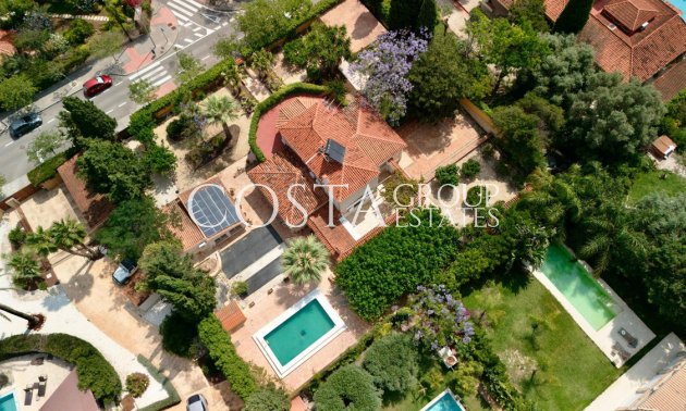 Wiederverkauf - Villa -
Alicante - Alicante Centro