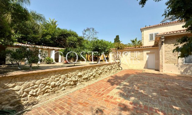 Wiederverkauf - Villa -
Alicante - Alicante Centro