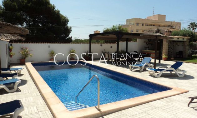 Revente - Villa -
Orihuela Costa - Lomas de Cabo Roig