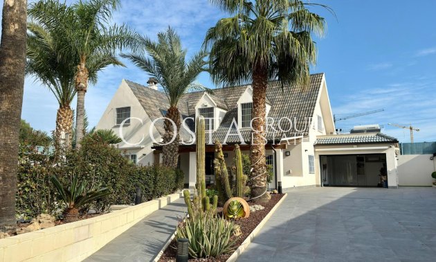 Wiederverkauf - House -
Alicante - Alicante Centro