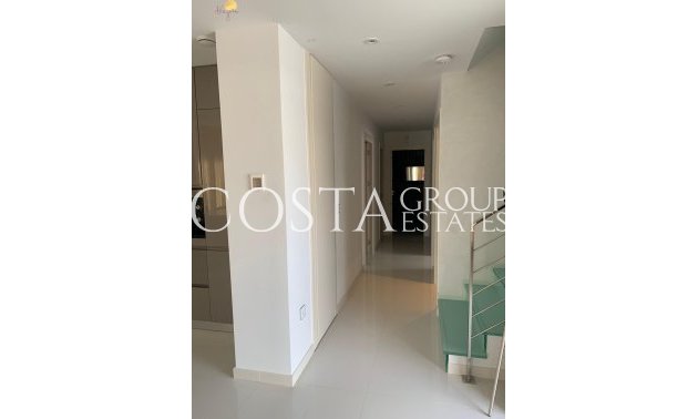 Herverkoop - Huis -
Orihuela Costa