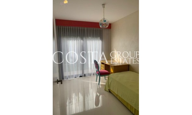 Herverkoop - Huis -
Orihuela Costa