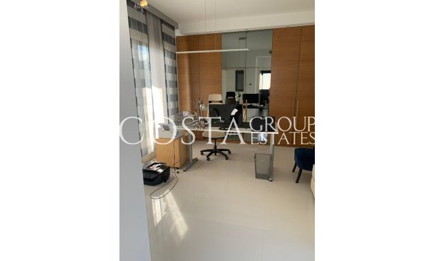 Herverkoop - Huis -
Orihuela Costa