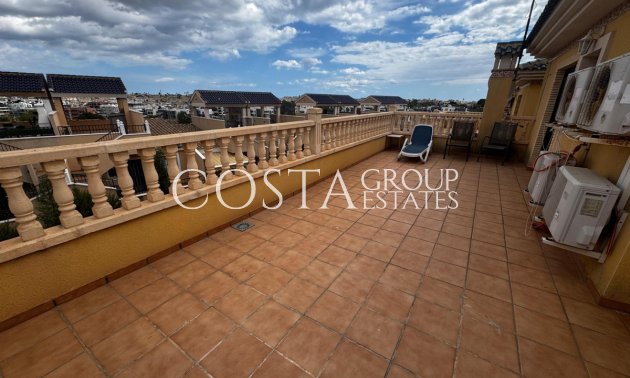 Wiederverkauf - House -
Orihuela Costa