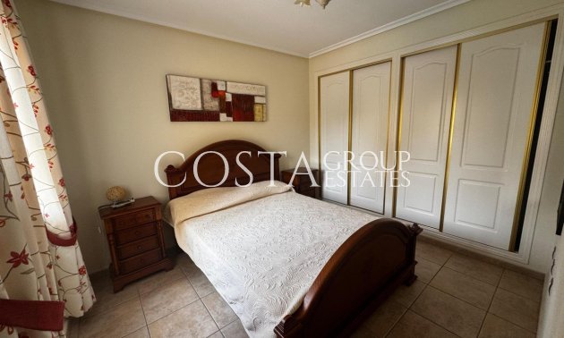 Wiederverkauf - House -
Orihuela Costa