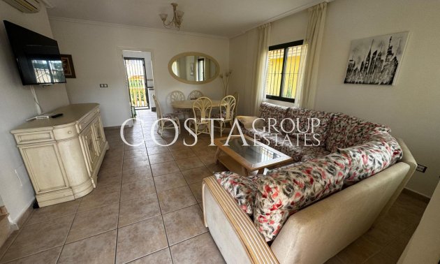 Wiederverkauf - House -
Orihuela Costa