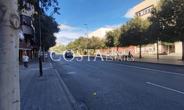 Revente - Apartments -
Alicante - Alicante Centro