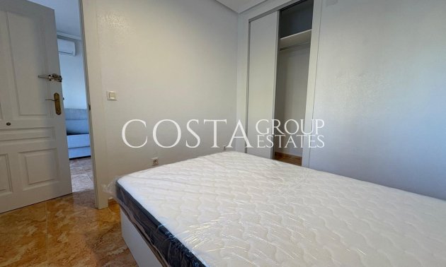 Wiederverkauf - House -
Torrevieja