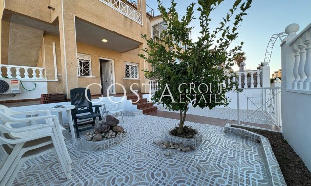 Wiederverkauf - House -
Torrevieja