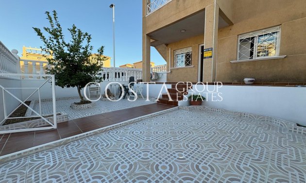 Wiederverkauf - House -
Torrevieja