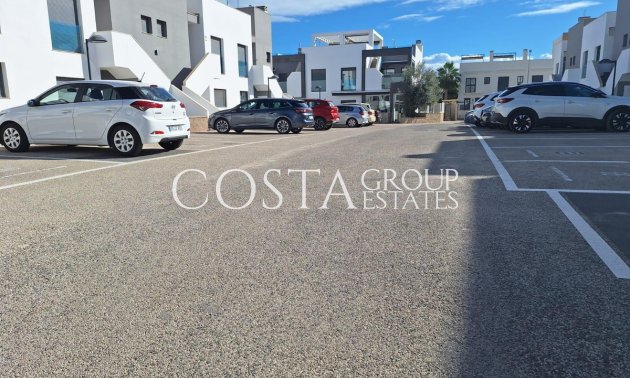 Wiederverkauf - House -
Orihuela Costa