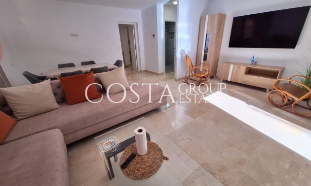 Resale - House -
Torrevieja