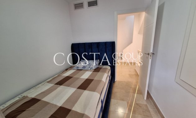 Resale - House -
Torrevieja