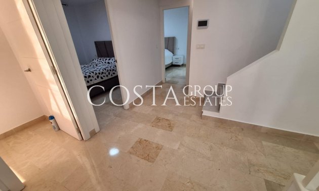 Resale - House -
Torrevieja