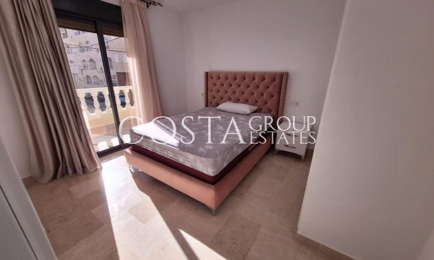 Resale - House -
Torrevieja