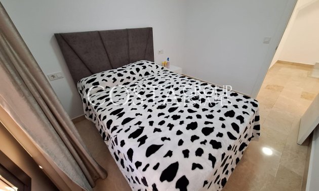 Resale - House -
Torrevieja