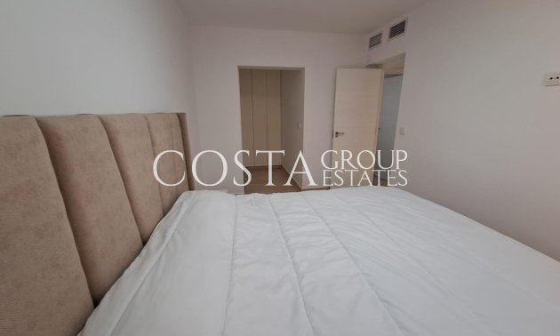 Resale - House -
Torrevieja