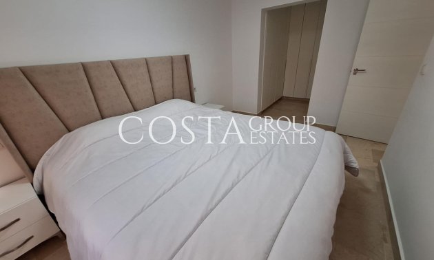 Resale - House -
Torrevieja