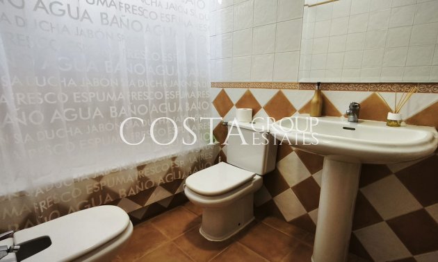 Revente - Villa -
Alicante - Alicante Centro