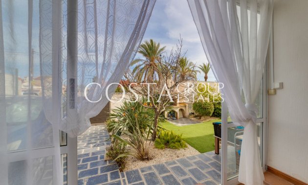 Herverkoop - Huis -
Orihuela Costa - Mil Palmeras