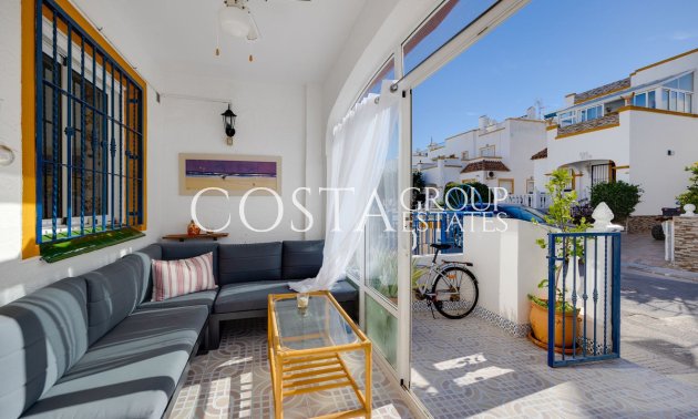 Resale - Apartments -
Orihuela Costa