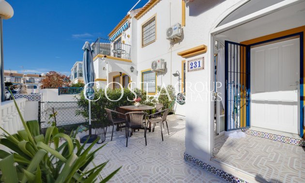 Resale - Apartments -
Orihuela Costa