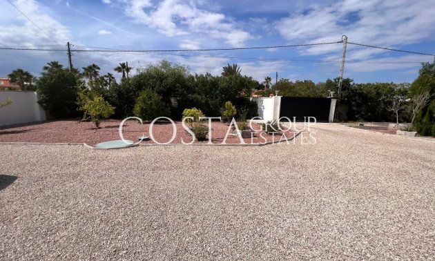 Herverkoop - Villa -
San Fulgencio - La Marina