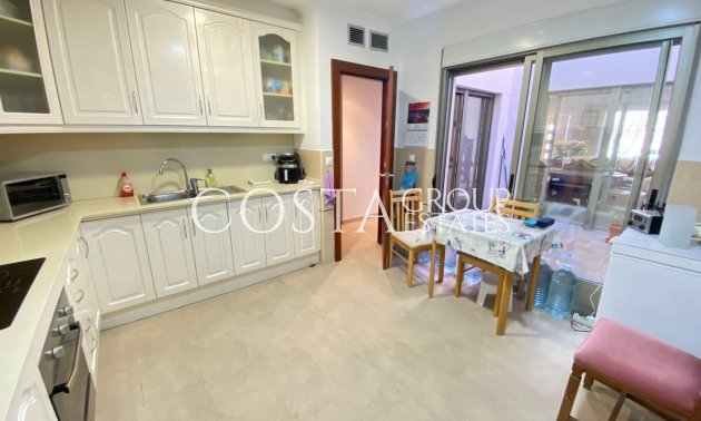 Herverkoop - Huis -
Rojales - Rojales Centro