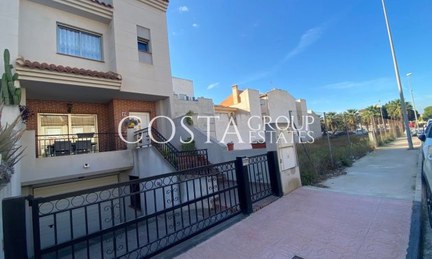 Herverkoop - Huis -
Rojales - Rojales Centro