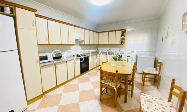 Revente - Villa -
Algorfa