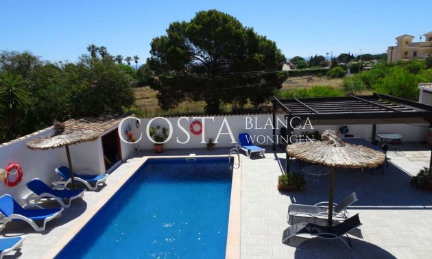 Herverkoop - Villa -
Orihuela Costa - Lomas de Cabo Roig