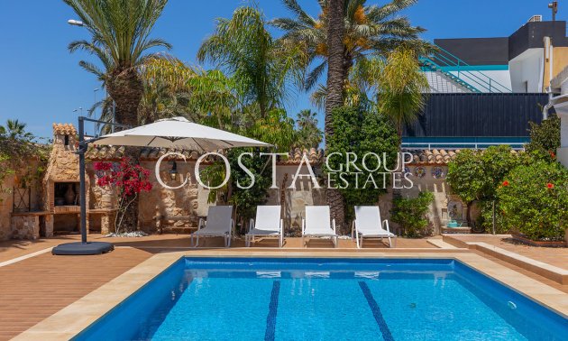 Wiederverkauf - Villa -
Orihuela Costa - Punta Prima