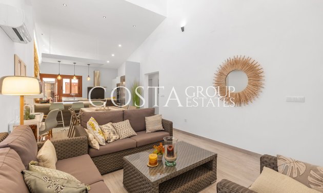 Wiederverkauf - Villa -
Orihuela Costa - Punta Prima