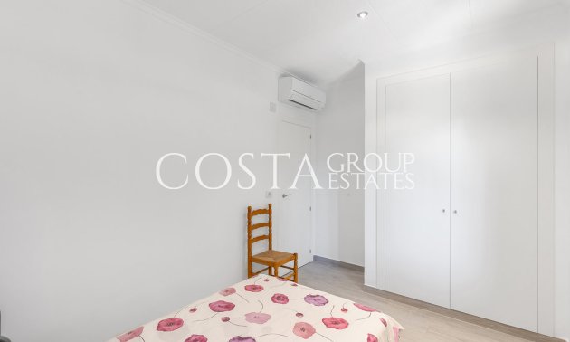 Wiederverkauf - Villa -
Orihuela Costa - Punta Prima