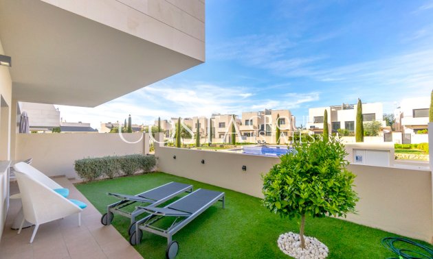 Herverkoop - Apartments -
Orihuela Costa