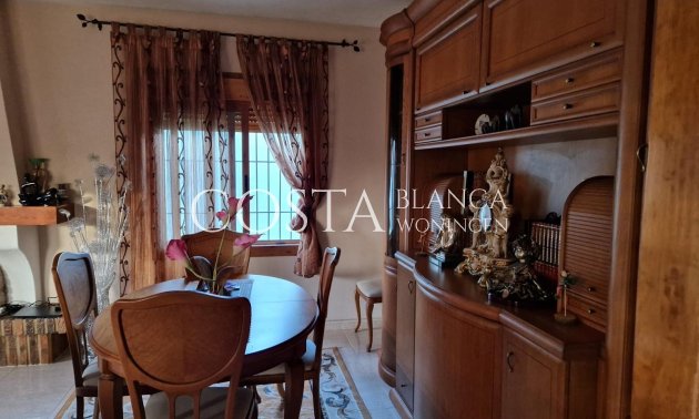 Herverkoop - Villa -
Orihuela Costa - Campoamor