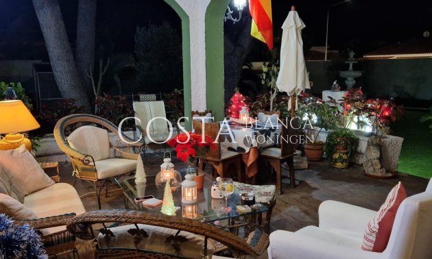 Herverkoop - Villa -
Orihuela Costa - Campoamor