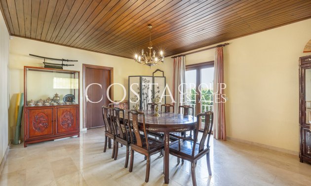 Odsprzedaż - Willa -
Orihuela Costa